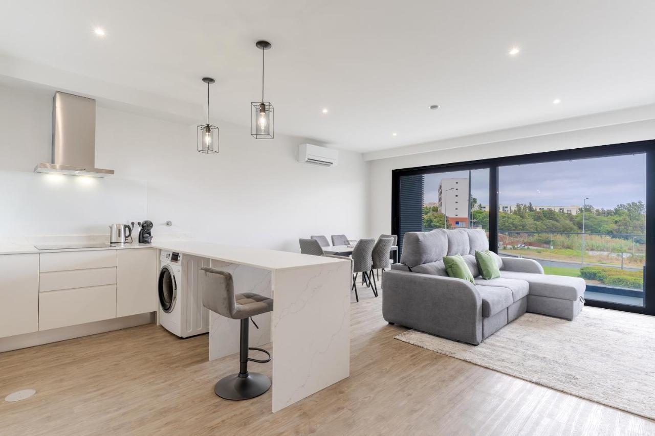 Orquidea Apartment Fenix II By Hr Madeira ฟุงชาล ภายนอก รูปภาพ